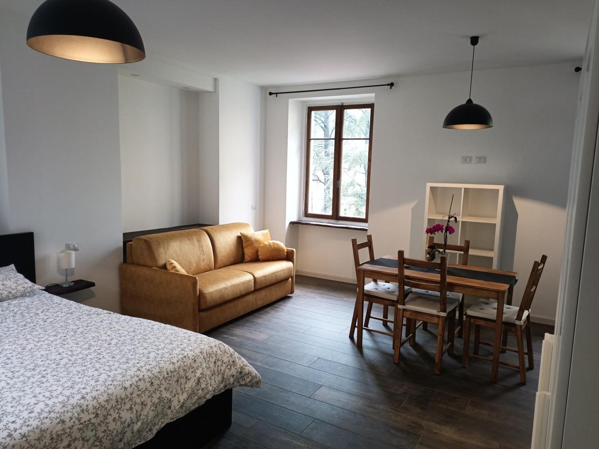 Alloggio Delizioso Domodossola Rooms Exterior photo